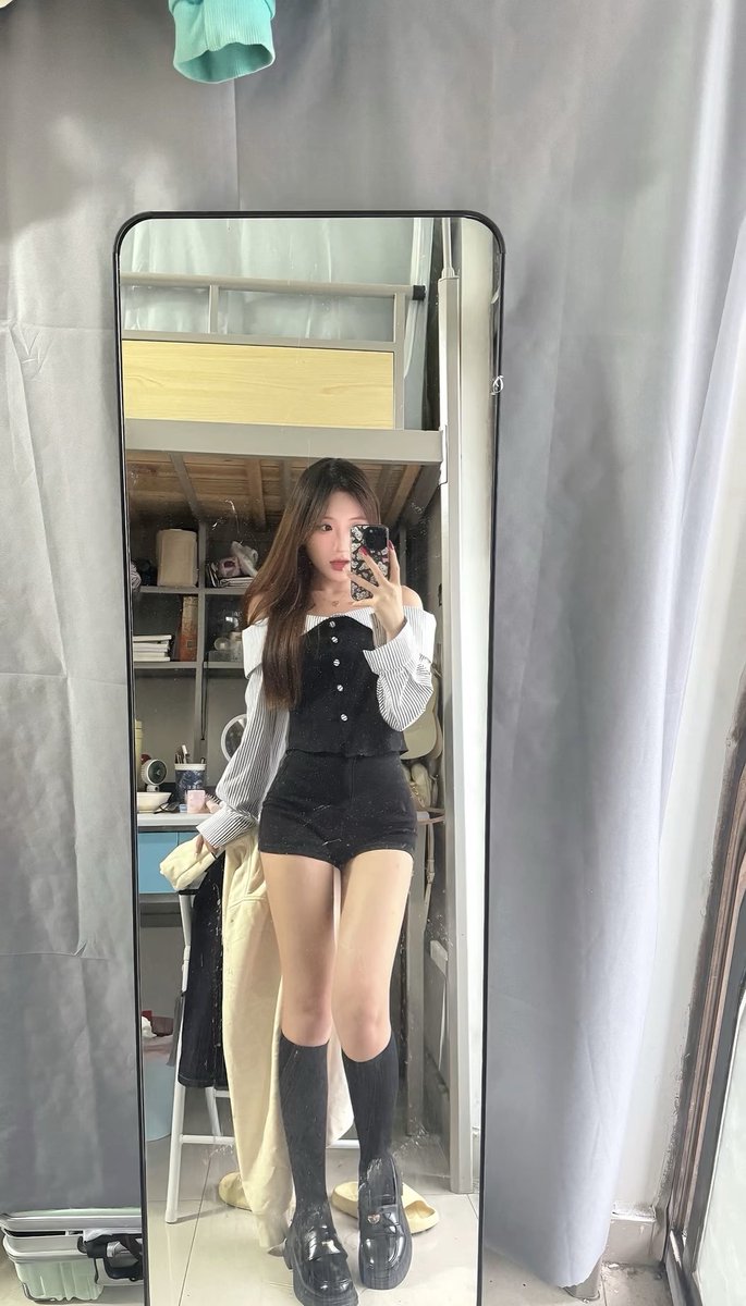 JessicaDoerkse1's tweet photo. 05的女大有人喜欢吗 #骚逼 #母狗 #反差女大 https://t.co/NxwwLT17O8