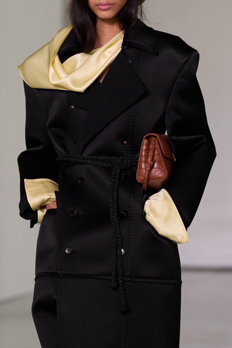 fashion_shw's tweet photo. Bottega Veneta SS27 https://t.co/9aHkY6OrQ3