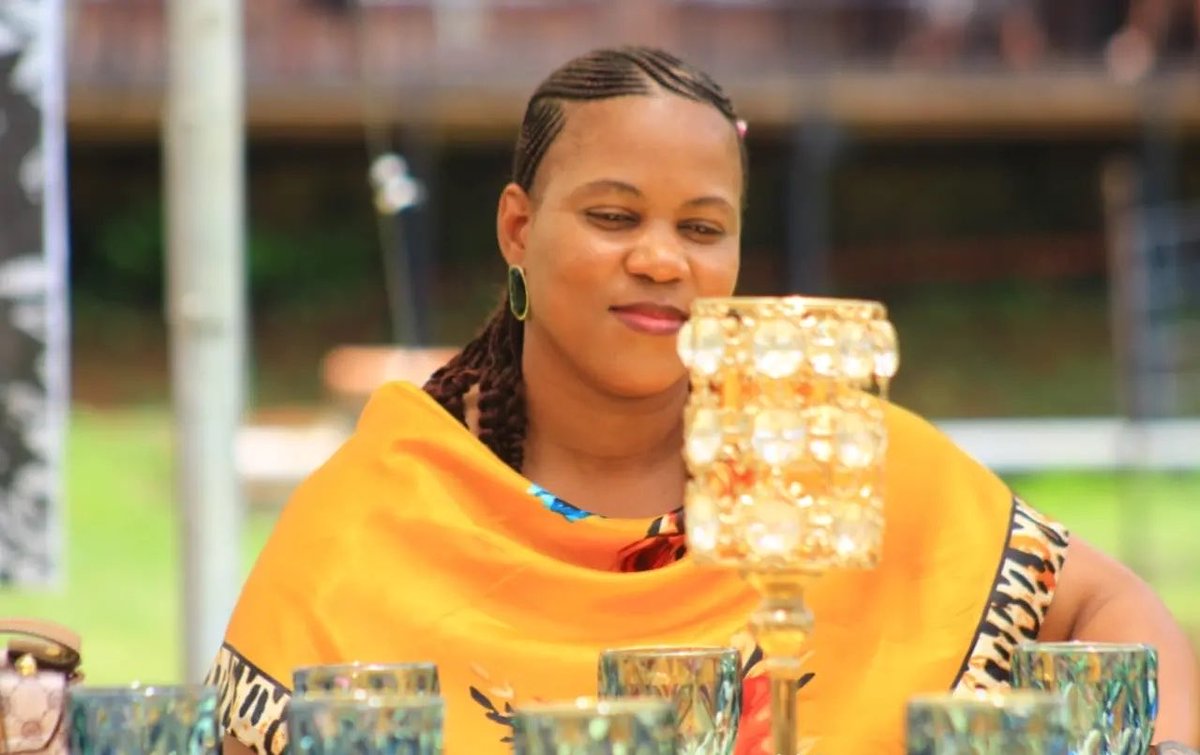 noksy_k's tweet photo. PLEASE HELP US FIND ANSWERS

On the evening of 24 September 2026, our family member, uMamncane Mrs Ntombifuthi Rose Mkhize , was tragically shot in cold blood and killed by unknown gunmen in the eWosi area of Kranskop, KwaZulu-Natal, while she was driving with her family.

She leaves behind her husband and three young children, aged 11, 6 and 2.

Our family is appealing to anyone who may have witnessed the incident, saw anything suspicious, or has any information that could assist the investigation.

The matter has been reported to Kranskop SAPS.

Please share this widely. Any information, no matter how small, could help bring answers to our family.

If you have information, please contact Kranskop SAPS or the family privately.