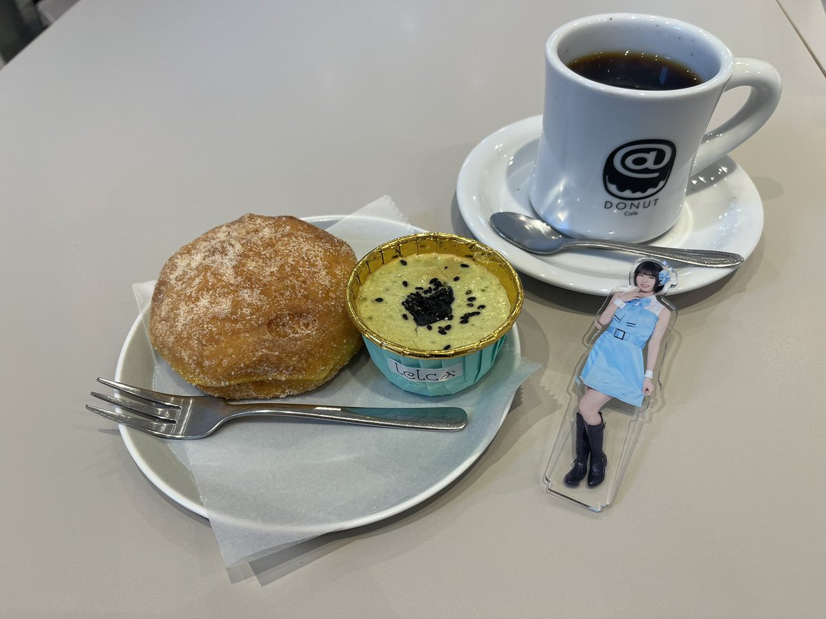 yabetomohisa's tweet photo. いやぁ〜中村くん可愛い過ぎたぁ〜😍🫶
志織ちゃんのお店とコラボのドーナツもめちゃくちゃ美味しかった🍩
また是非中村くんイベント来て下さい🙏笑
#高田志織
#中村優花
#NaAst
#lelca
#アットドーナツ https://t.co/axdTdFIHz3