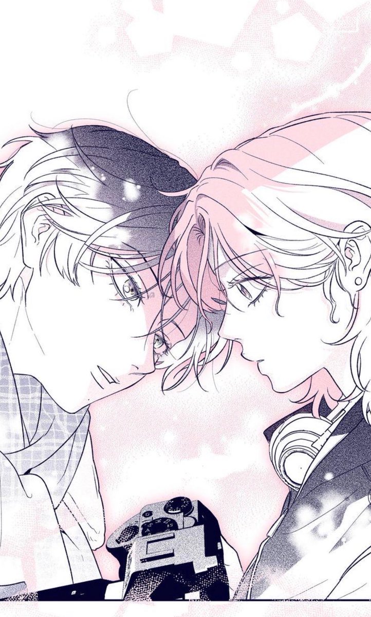 iycsts's tweet photo. everybody and their mothers need to read this yuri manhwa about a femme idol x masc fashion columnist who both have jaded views on love and end up getting entangled with each other as neighbors https://t.co/fliUVm4ABZ