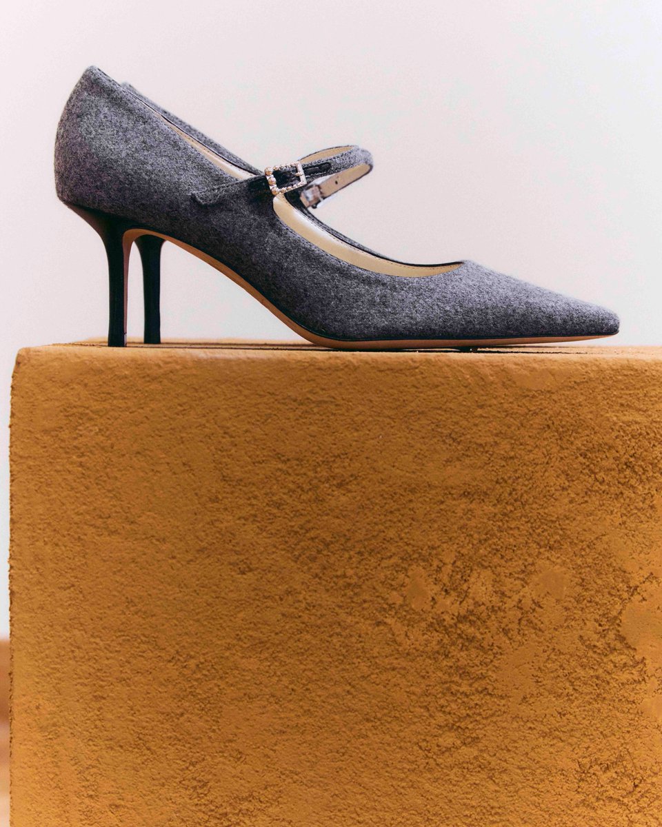 jimmychoo's tweet photo. Take a closer look at hero styles from the Spring 2027 collection, presented at Milan Fashion Week.

Photography: Daniel Aires

#JimmyChoo https://t.co/zbq4Y1Jel8