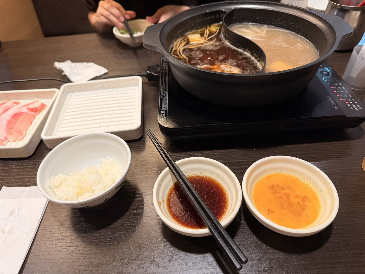 yakuhaVRchat's tweet photo. 一昨日と昨日と今日食べた物✨️美味かったな〜(明日から普通のご飯に���わります) https://t.co/2CEfmke07V
