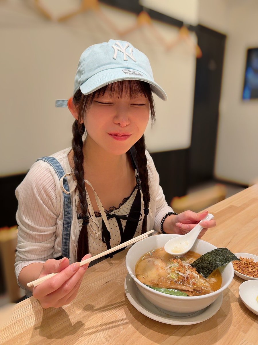 nagasawa_marina's tweet photo. まりちゅうプロデュース第二弾！
🍜第二のまりちゅうを探せオーディション開催🍜
ラーメンを１つの軸にしながら「好き」を仕事にする楽しさを一緒に体感していける仲間を探しています！

https://t.co/MarDPycHBn

経験不問！年齢制限なし！！やってみたい！の気持ちがあればどなたでも大歓迎です！！
他薦もOK！！ラーメン好き女子を知ってる方！ぜひ教えてください！！！

【応募締め切り】
10月31日まで
ご応募お待ちしています！

https://t.co/MarDPycHBn