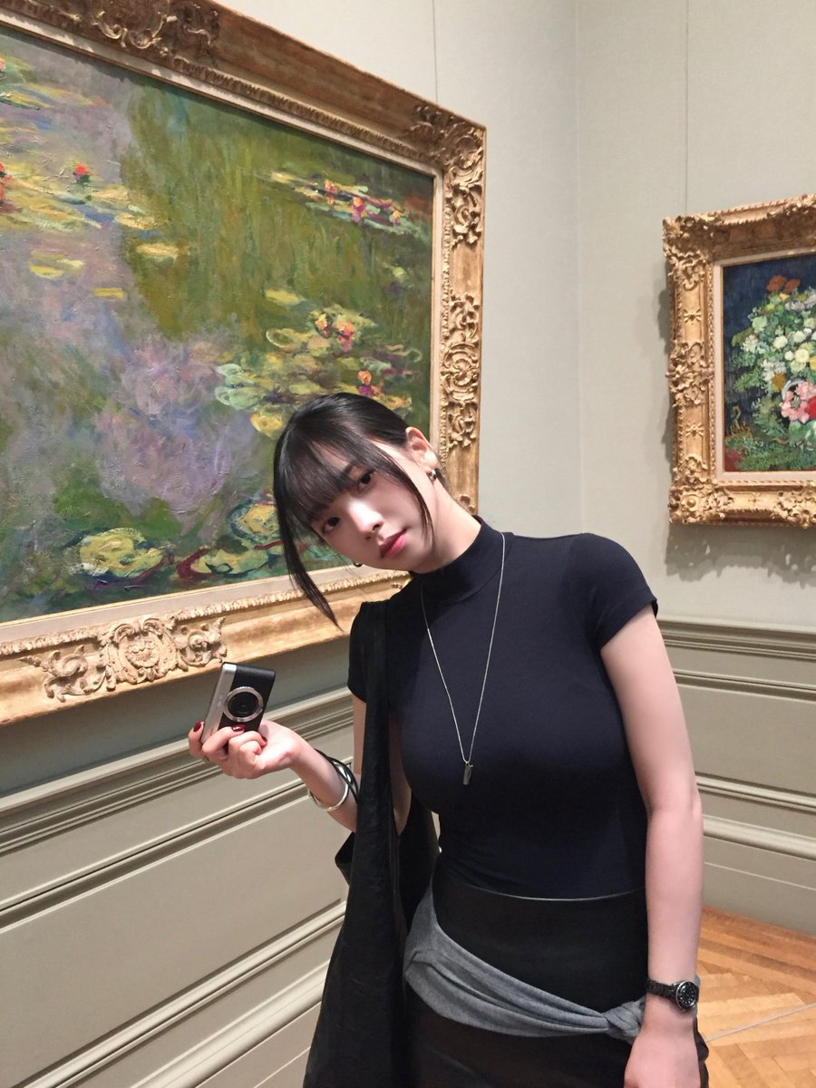 aespa_official's tweet photo. 🖼️👀

#aespa #æspa #에스파 
#KARINA #카리나 https://t.co/oTAxq06dbz