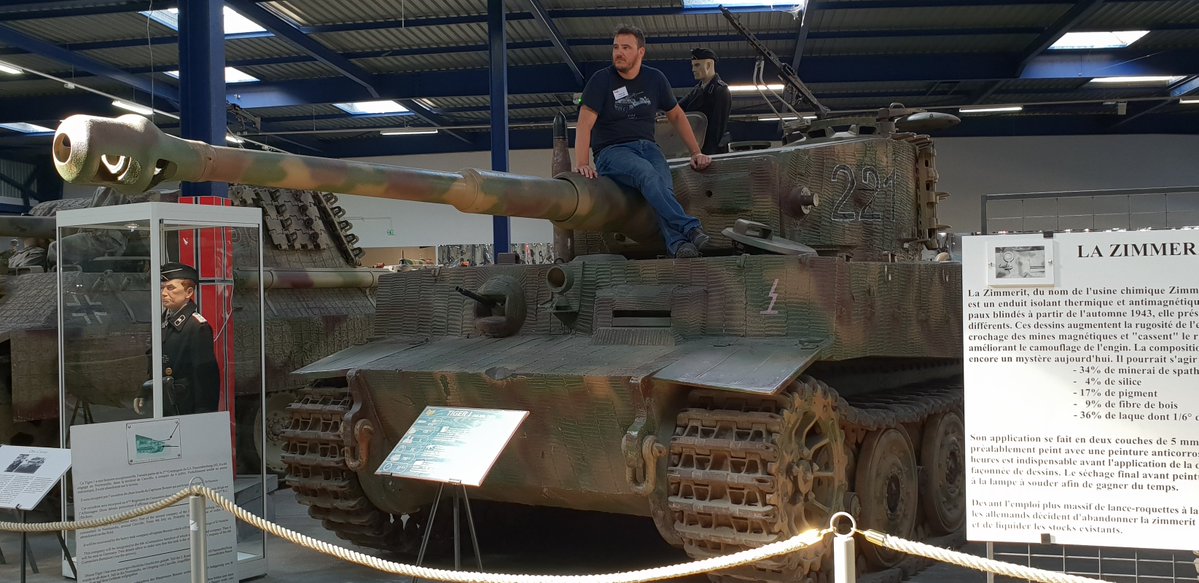 TRUFAULT's tweet photo. El "#TIGRE de Saumur" ya se pasea por los caminos de Francia.
Hay que decir que "personalmente" ese camuflaje y bandera francesa que le han pintado...
NO ME GUSTAN.
En fin.
🇫🇷🇩🇪
#tiger #saumur #cosasquepasan #tigertank #WW2 #WWII #tank #tanka #tanks https://t.co/OkcJ2CIHPK