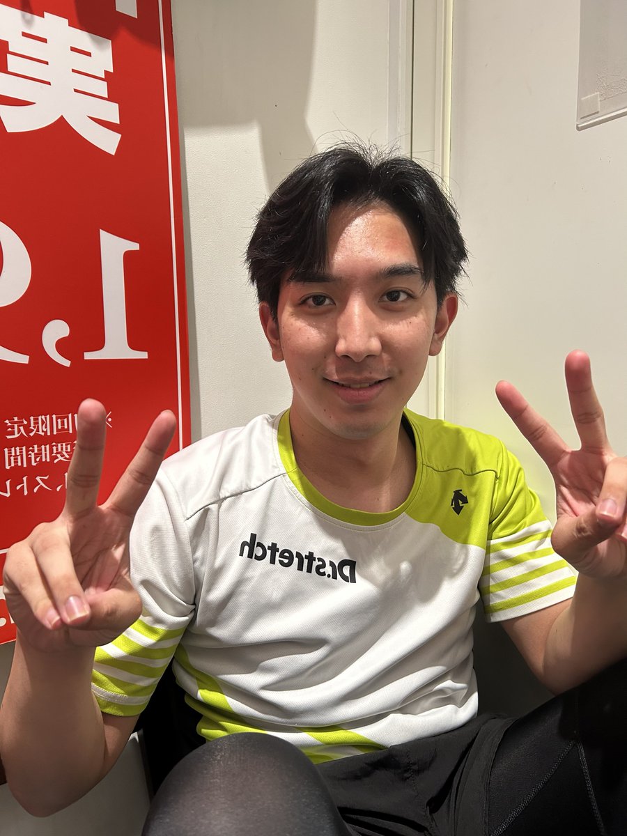 ds_yh86's tweet photo. 今日は、デビューして5ヶ月が経った堀切トレーナーとミーティングをしました😊

これまでの振り返りと、これからどうなっていきたいかをゆっくり話す時間になりました💪

自分も新しい気づきを得ることができました！

立場や経験年数に関係なく、お互いに成長できる職場だと改めて感じることができました🔥

これからも頑張ります‼️
 #細山田商事  #ドクターストレッチ
 #鹿児島天文館