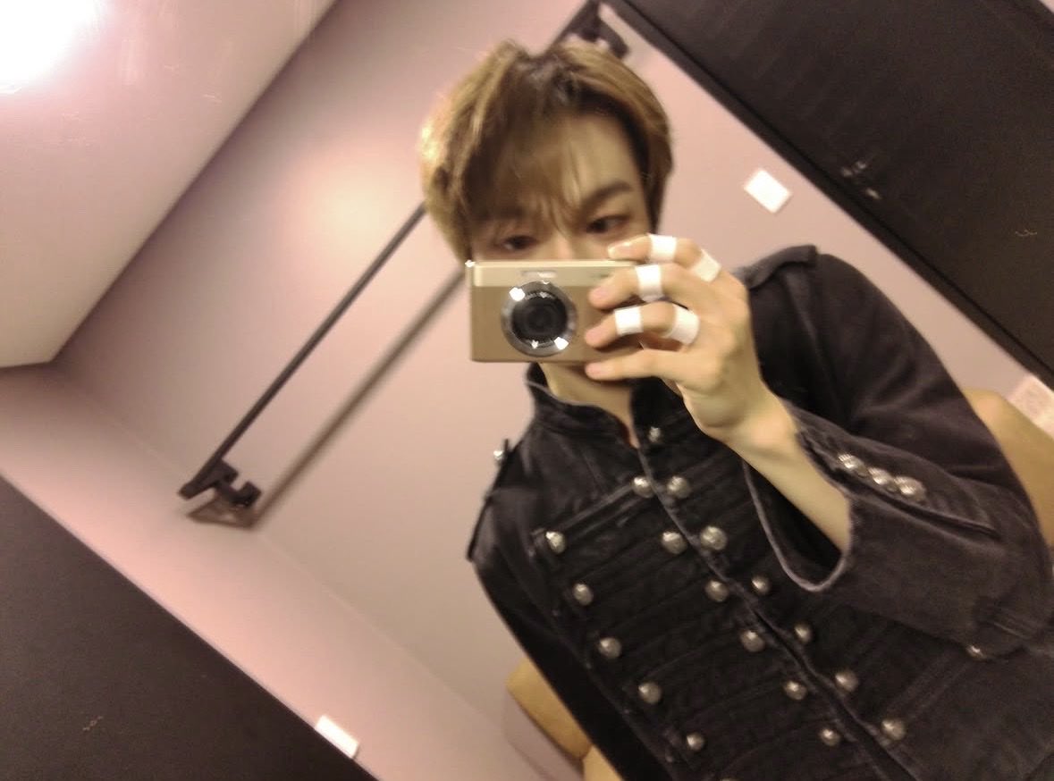 mcmcuteunho's tweet photo. 【第880回】
本日の「バブゥでし」
#YOUNITE #EUNHO #ParaMUSIC
#유나이트 #은호 #バブゥでし #かわいい #カッコいい
#INYUN_Part_1 #POSE_姿態 https://t.co/EGU9rPIVJ4