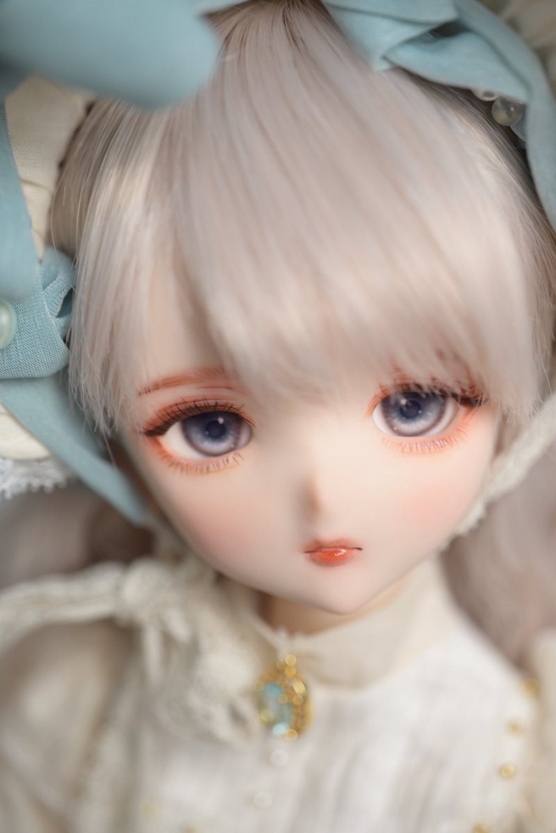 meguru_611's tweet photo. そして‼️
本日展示していたイリスさんとのコラボドール『Memento』もたくさんの方に見ていただき、「お顔も衣装もすごくかわいい！」「リアルな表現でMDDじゃないみたい！」と嬉しいお声をお寄せいただきました✨

こちらも今週中にオークションに出品予定ですので、ぜひチェックしてくださいね👀 https://t.co/WelEUx87Vi