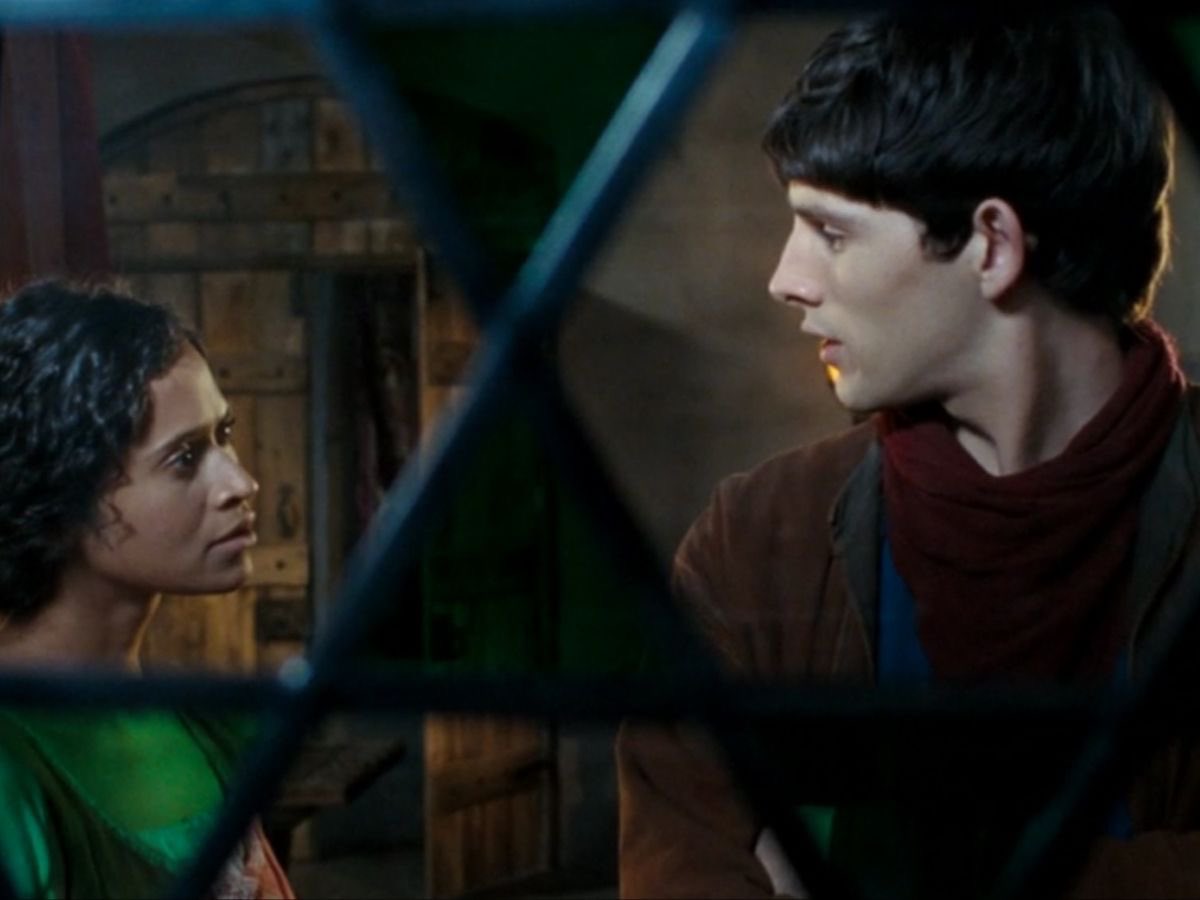 queererthings's tweet photo. imagine you’re the prince of camelot and you’re trying to eye fuck your gorgeous new servant but so is literally everybody else in the kingdom……. i would act an ass too https://t.co/5r5sixQBt8