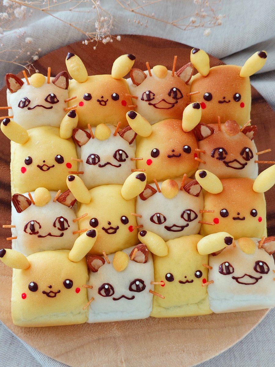 oyatukudasaimya's tweet photo. ピカチュウとニャースのちぎりパン作りました。
ライチュウみたいになったのもいるけど。 https://t.co/g4ffzDJliC