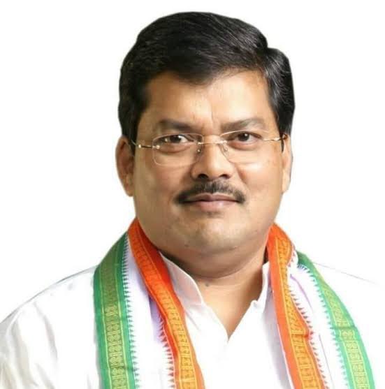 INCanilbhardwaj's tweet photo. Warmest Birthday wishes to Respected Shri @MukulWasnik Ji 

May you be blessed with good health, happiness and continued success. Your leadership, experience, and guidance continue to inspire many of us.

Wishing you a very Happy Birthday and many more years of service and achievements

Best regards,
Anil Bhardwaj
GSO, Delhi Pradesh Congress Committee
