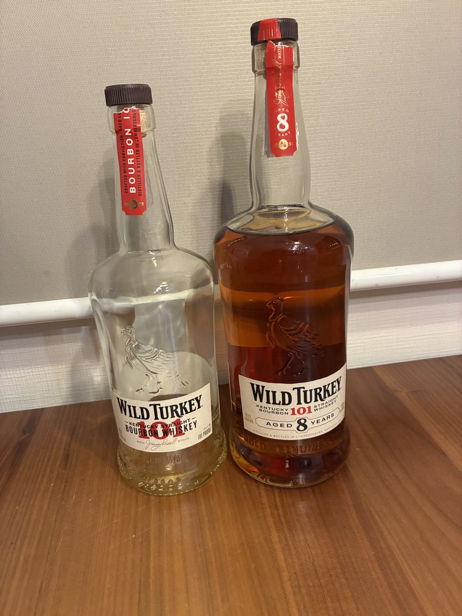 27Vfa's tweet photo. ワイルドターキー101と8年を飲み比べしてみ��
香りは明らかに8年の方がいいけど、味は大差ないかな
家で飲むなら安価な101がいいかな https://t.co/4hisOoTPxP