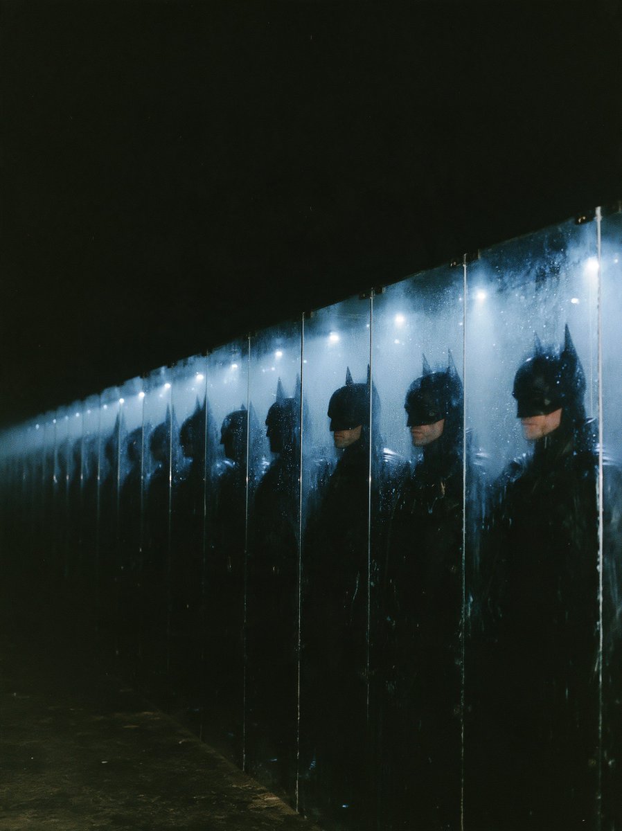 alban_gz's tweet photo. New serie

The Batman https://t.co/tnfMR0RRl9