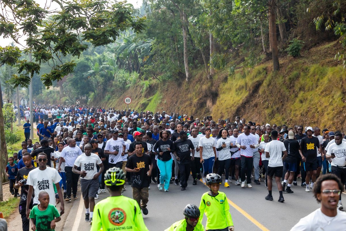 MukamaNins28293's tweet photo. Dukeneye urubyiruko rufite imbaraga, ubuzima bwiza n’intego. Gakenke Car Free Day na Sober Generation bitanga ubutumwa bumwe, duhitamo ubuzima bwiza kandi tukagira uruhare mu kubaka u Rwanda.
Let's all be Sober 
#SoberGen
#SoberGhee
#HeheNicyuma
#JustBeSober
#GakenkeCarFreeDay https://t.co/hgINWoOsRY
