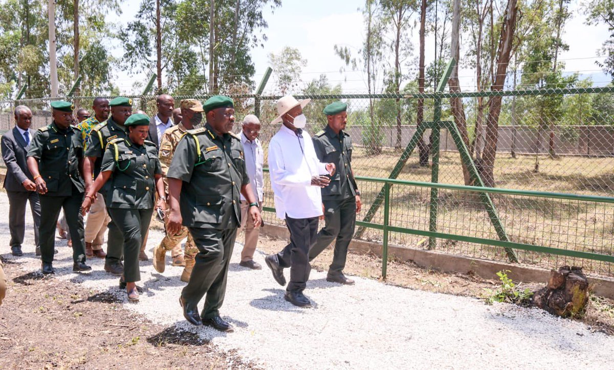 ugwildlife's tweet photo. Happening now at Mbale Wildlife Education Centre!
H.E. President @KagutaMuseveni  is touring Mbale Zoo(MWEC) as Uganda celebrates #WTD2026, spotlighting Eastern Uganda’s tourism and wildlife potential.
#ExploreUganda https://t.co/u3CsWpfpZM