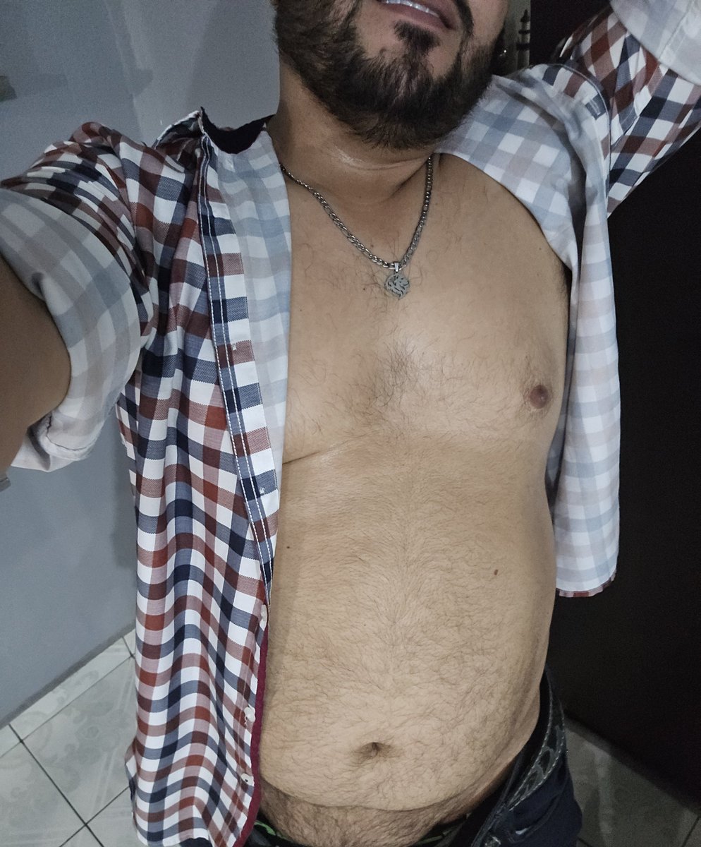 eder_ang's tweet photo. Ebrio y caliente 🥵 https://t.co/1wU8TKuuyj