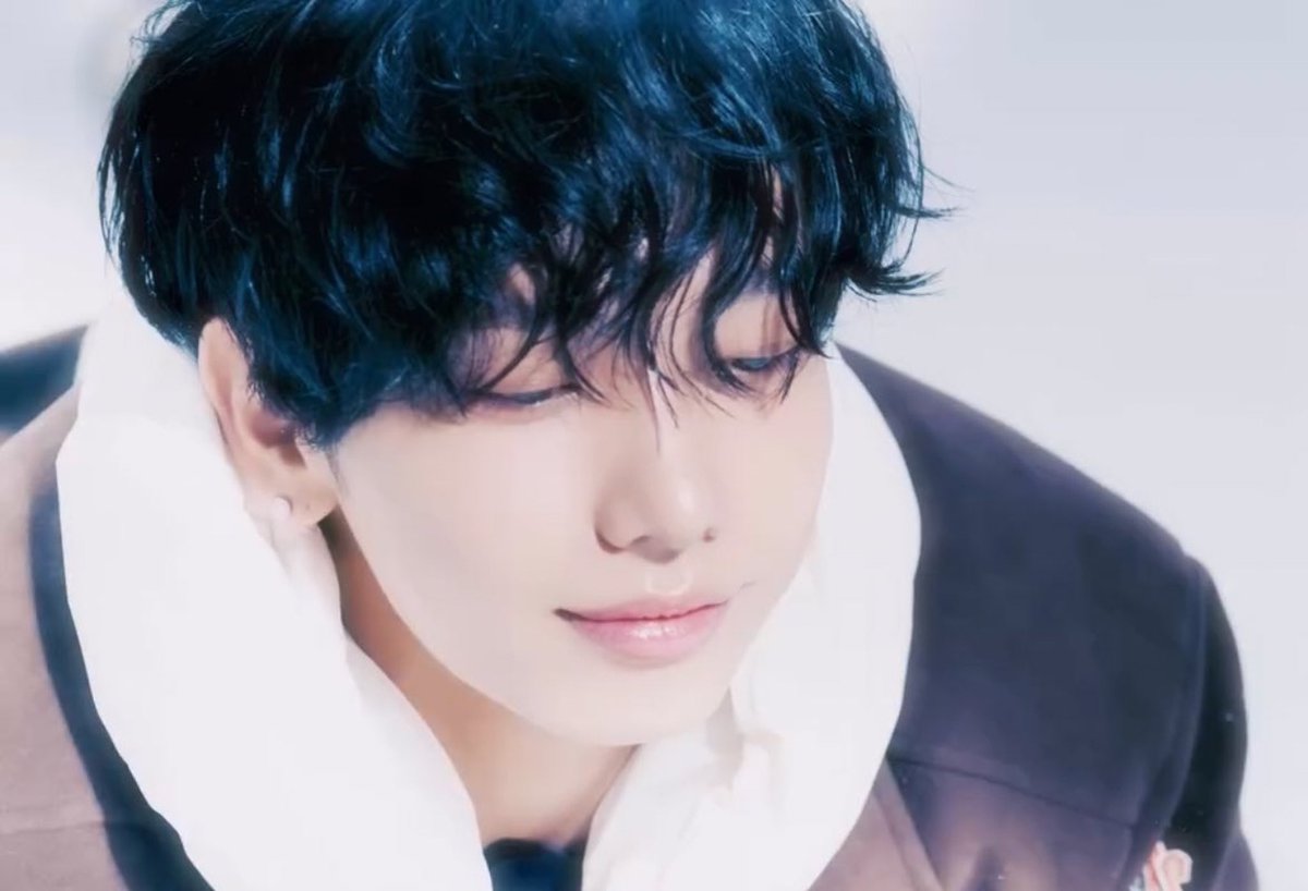 mymxe_'s tweet photo. 재현님💐 https://t.co/tA2Dpighsp