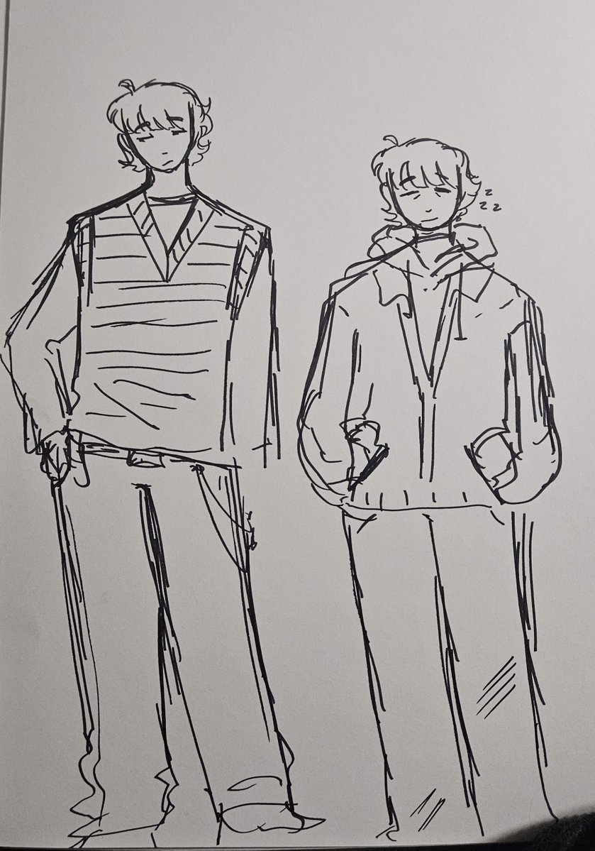 effeesen's tweet photo. mi proceso de arte es hacer un boceto cagado de 5 minutos, refinarlo 2 veces separadas y despues hacer lineart si todavia tengo ganas (casi nunca tengo ganas...) anyways. Wip de la primera fase 🧍‍♂️ https://t.co/yFT6eL4Tj3