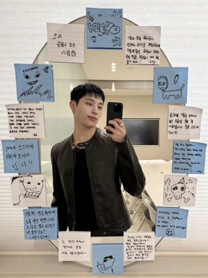 P1H_official's tweet photo. 오늘 피스 덕분에 너무 행복한 하루를 보냈습니다! 저를 주인공으로 만들어주셔서 감사해요 🩵

#P1Harmony #피원하모니 #P1H #기호 #KEEHO #HAPPY_KEEHO_DAY https://t.co/XxMeUH5pyN
