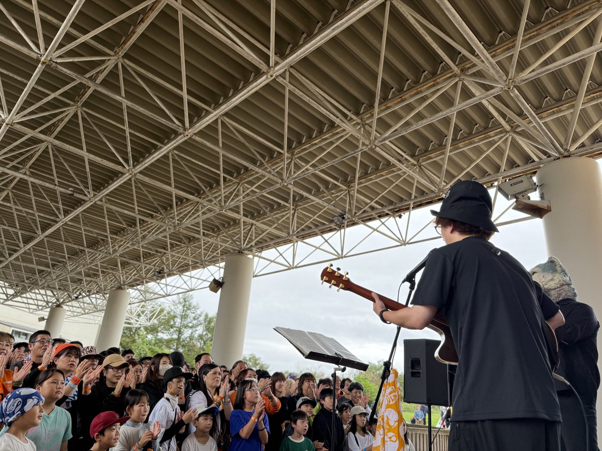indoorpark_fw's tweet photo. 【チャンスクDAY15th】

トーキョータナカ×山岡トモタケ音楽STAGE の様子をお届け📸

トーキョータナカ様、
山さん、ご参加された皆さま、
ありがとうございました！

#チャンスク
#15周年 https://t.co/V0L7g4nBn1