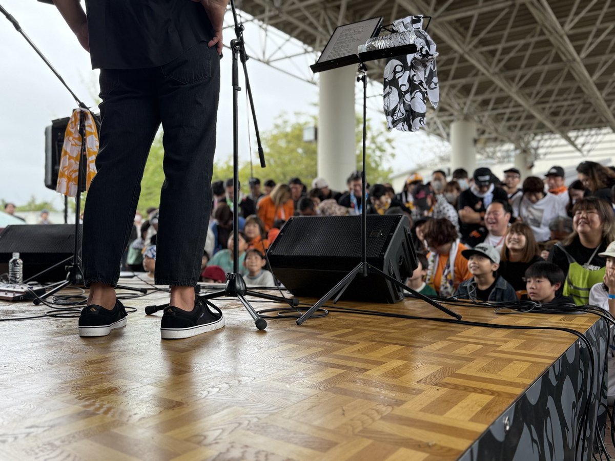 indoorpark_fw's tweet photo. 【チャンスクDAY15th】

トーキョータナカ×山岡トモタケ音楽STAGE の様子をお届け📸

トーキョータナカ様、
山さん、ご参加された皆さま、
ありがとうございました！

#チャンスク
#15周年 https://t.co/V0L7g4nBn1