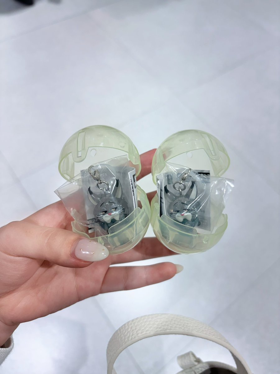 y_md05's tweet photo. 回せたし2個ゲットできた😭😭💖
うれしすぎる🥺🥺 https://t.co/YiTllj9YPB