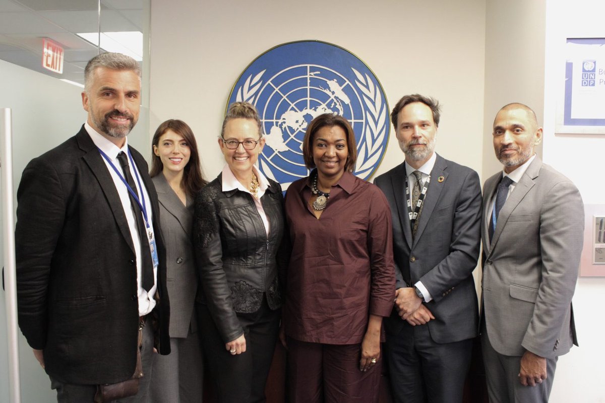 UNDPEurasia's tweet photo. How can digital payments help development and humanitarian support reach people faster and at lower cost?

With support from @circle Foundation, @UNDP and @WFP are exploring new approaches, including regulated stablecoins.

https://t.co/olpiFhF3Nv https://t.co/WnlISgx6Od