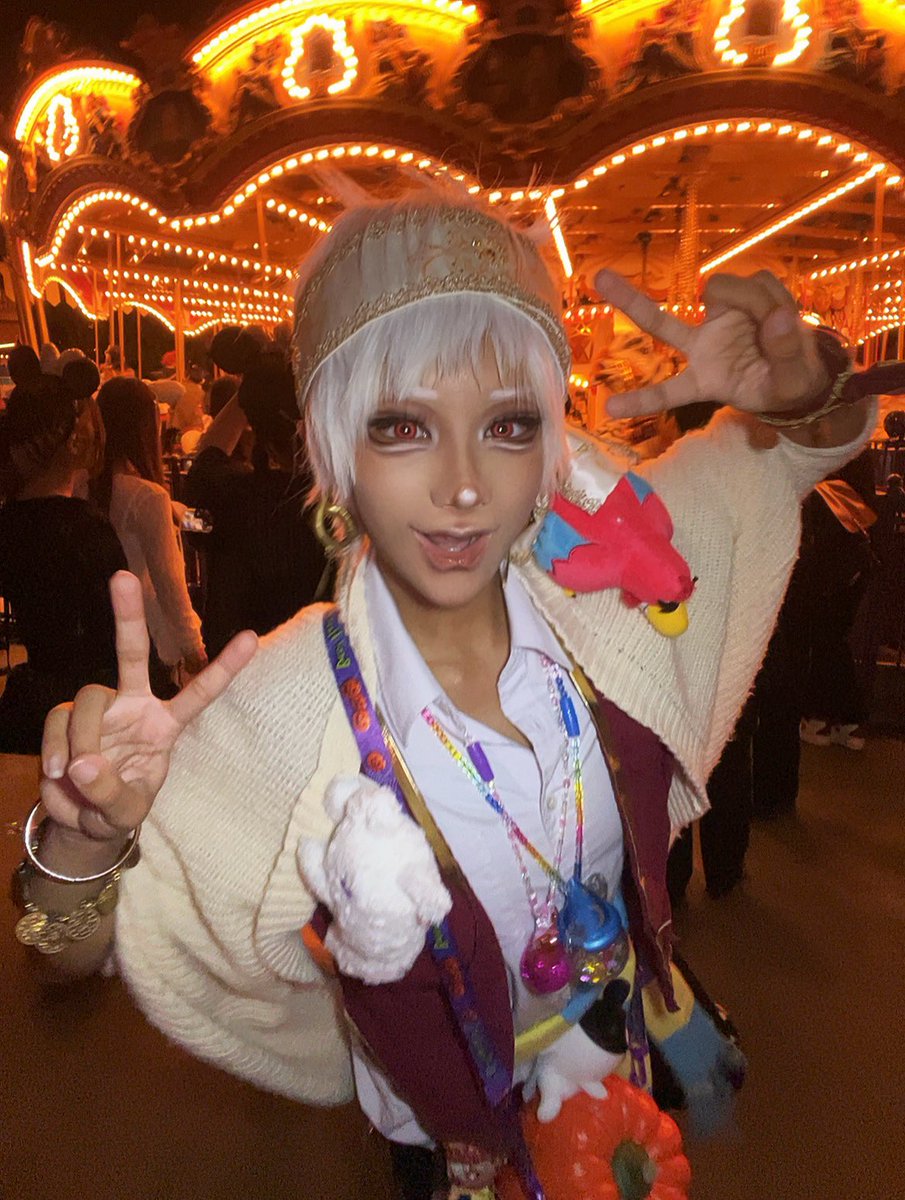 dori_ninnin's tweet photo. ハッピーハロウィン❕❕🎃

 #Dハロツイステ仮装 https://t.co/DqJw1ZKpnK