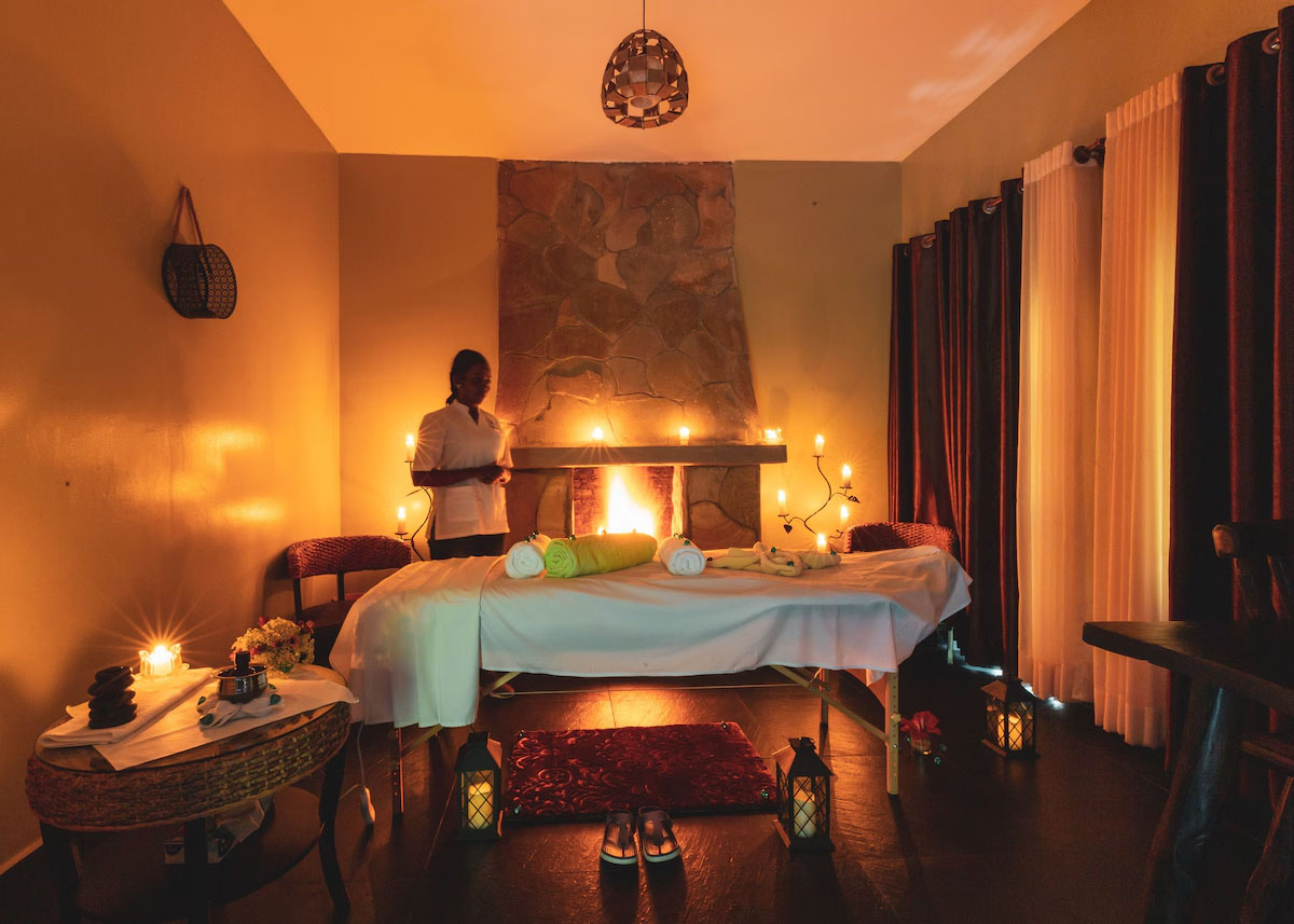 AmakoroSLK's tweet photo. After a day of exploring Rwandaโs beautiful volcanic landscapes, give yourself time to relax, restore and enjoy a slower pace.
At Amakoro, your journey doesnโt end when the adventure does, it continues in moments of pure relaxation.
#VisitRwanda #VisitAmakoro https://t.co/mWxnDlmULb