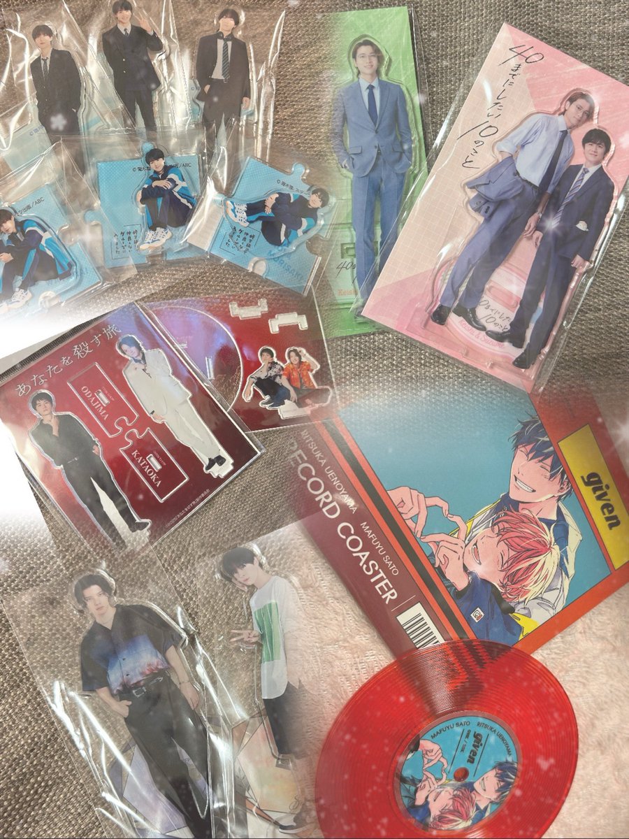 stkstk_5's tweet photo. 好きな作品のグッズは後悔したくないので買います🙋‍♀️
でも身近に一緒に推し活できる友達皆無のため出番がないの寂しい😂 https://t.co/qbeMuUXehk