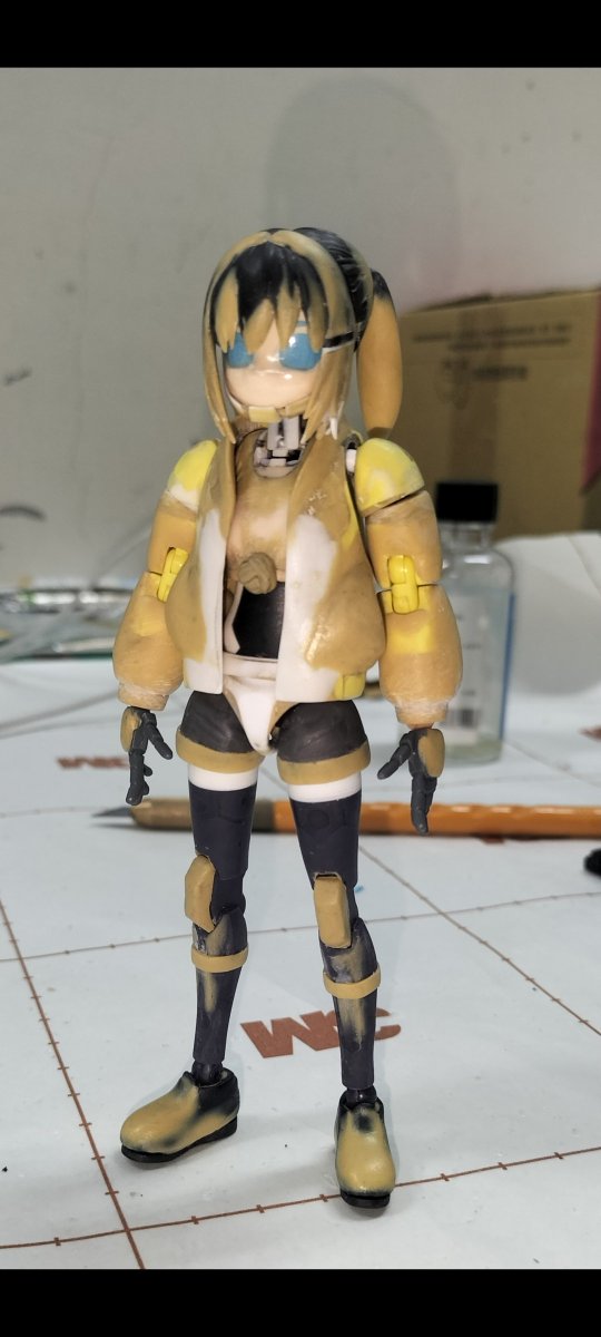 Enyoku2's tweet photo. 製作初期の姿
いろんなキットを組み合わせてた、特に顔は試行錯誤を繰り返してようやく今の形になった https://t.co/Um8uL4Lq2x