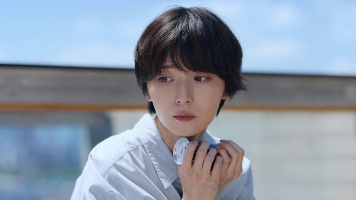 TinTonTheater's tweet photo. ドラマ『#ダウンタイム』第5話。
凜は文のおかげで新の手術に成功した。
二人の間に信頼関係のようなものが生まれたのかと思いきや、
文の炎上を仕掛けていたのが高階だったと判明。
凜の指示でやったのか？
いや～なんだかんだで文に支えられているしな～、
文を炎上させても凜には何のメリットもない。
となると新の指示なのか？目的は不明だけど。

佐緒里役の安達祐実さんの演技が素晴らしかった。
特殊メイクも凝っていたし、
鏡を見たときの身体醜形障害の演出にビビった。
なんとかして佐緒里を救ってほしいわ。
佐緒里が子供と笑顔で会えますように。

妙子が入院しているときのシーン。
ほんわかしていて好きだったのよね～☺️
妙子は助からないのかな。
あと文の父親が誰なのかも気になるところ。

クリニックの従業員・CRAZY COCOさん。
本作がデビュー作とは思えないぐらい演技が上手いわ。