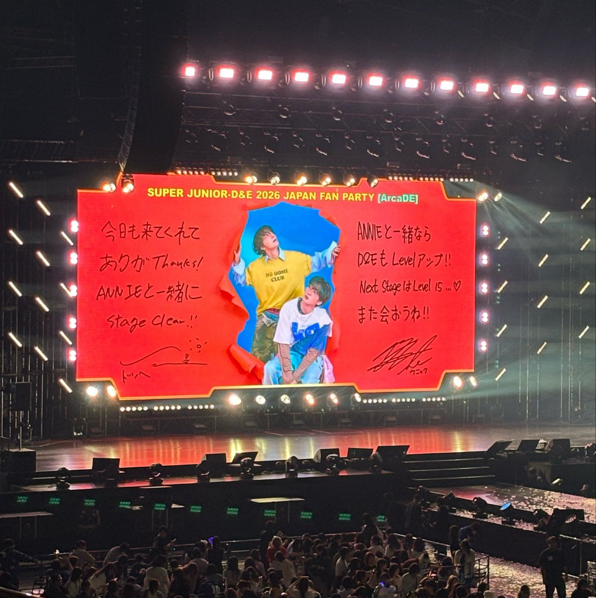 LeD1122R's tweet photo. 楽しかった!再会したかった可愛い子にも会えて嬉しかったー!!
そしてシンドンさんのセンイルも祝えて(というか私たちがシンドンさんに楽しませてもらっちゃって)最高のディエニペンパでしたー!笑いすぎて涙出たww
(兄さん餅引率)
#슈퍼주니어DnE #SuperJuniorDnE
#DONGHAE #EUNHYUK
#ArcaD https://t.co/yKwUPQkBNH