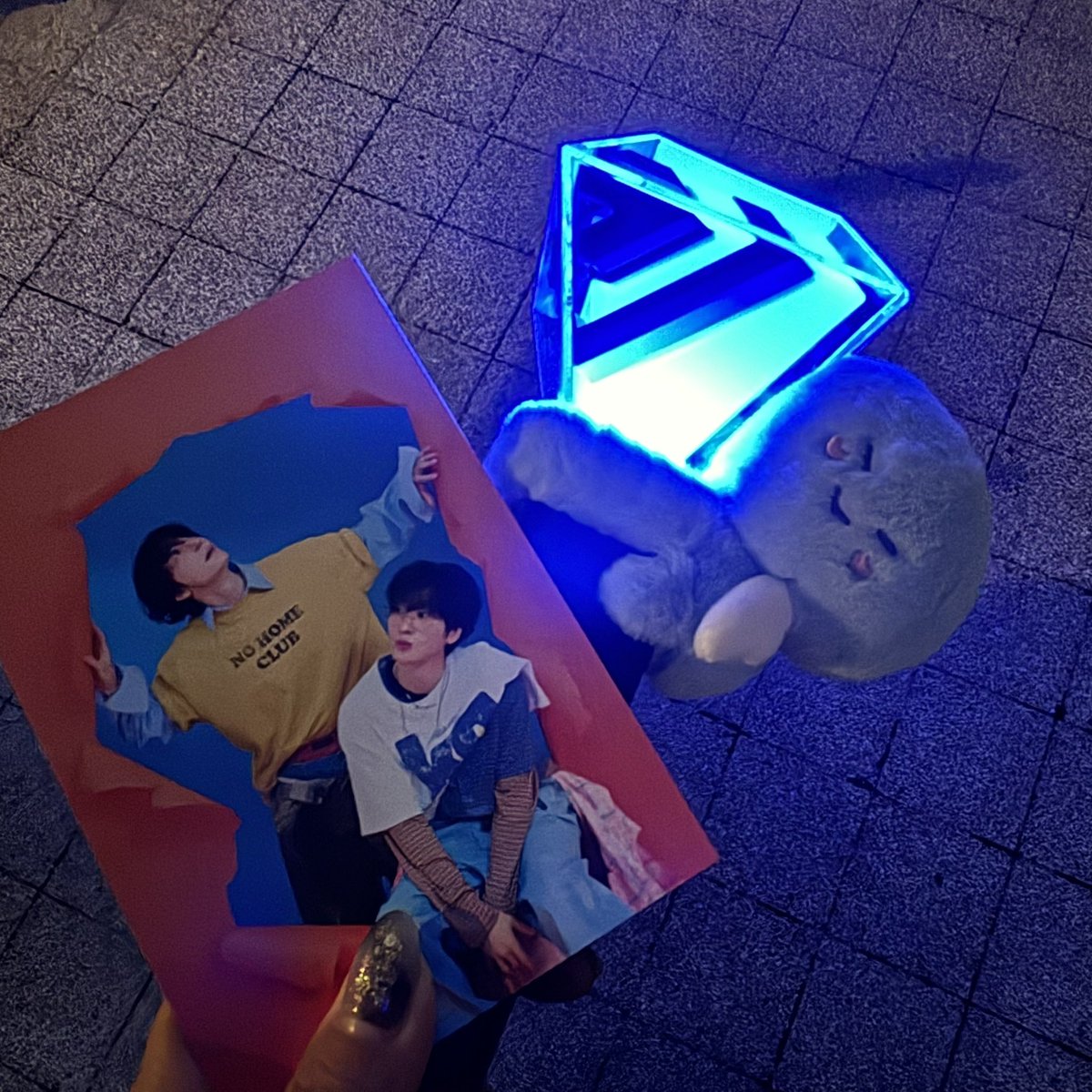 LeD1122R's tweet photo. 楽しかった!再会したかった可愛い子にも会えて嬉しかったー!!
そしてシンドンさんのセンイルも祝えて(というか私たちがシンドンさんに楽しませてもらっちゃって)最高のディエニペンパでしたー!笑いすぎて涙出たww
(兄さん餅引率)
#슈퍼주니어DnE #SuperJuniorDnE
#DONGHAE #EUNHYUK
#ArcaD https://t.co/yKwUPQkBNH