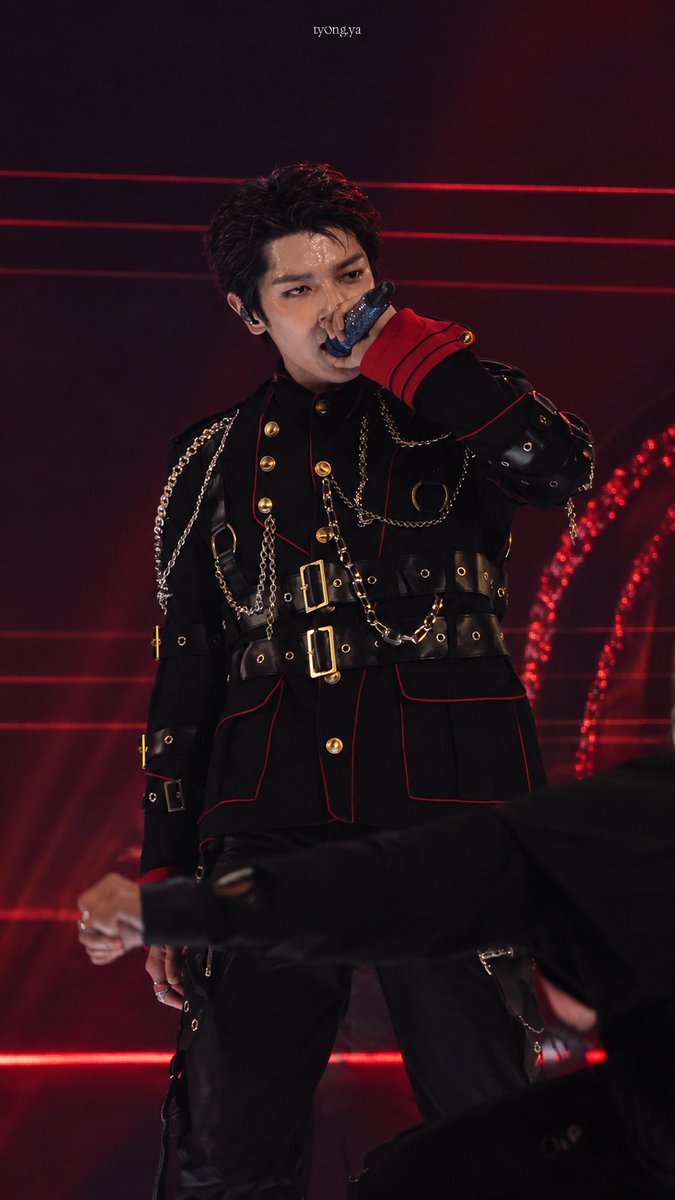 0071_ty's tweet photo. 260918 #TAEYONG #태용 #テヨン

#NCT127 #NCT127_5TH_NEOCITY_THE_REDLINE https://t.co/4fFsH0BNIi