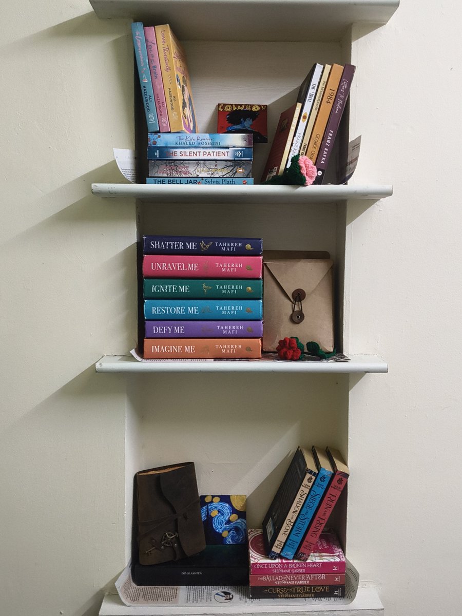 authcrtasha's tweet photo. DO WE LOVE MY BOOKSHELF???? 
#booktwt #books https://t.co/it7Da6maTw