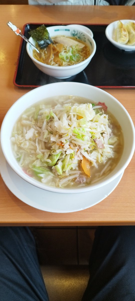 isshinchan123's tweet photo. 野田市
もりのゆうえんちで子供と遊び、昼は近くの日高屋で野菜たっぷりタンメンをいただく🍜
もやしキャベツニラ人参、豚肉が入った優しい味✨ https://t.co/LD6kTAbQHo