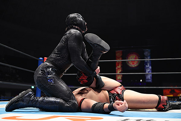 njpw1972's tweet photo. ★第6試合
 
 「NJPW WORLD認定TV王座戦」
 
 シュンがH.O.Tメンバーを介入させて3カウント強奪！
 いきなりTV王座を獲得…！
 
 ※9.27『DESTRUCTION in KOBE』神戸大会
 新日本プロレスのスマホサイトで詳報中！
 
 https://t.co/MLYr8Rv7hD
 
#njdest https://t.co/Frj1YJQ3yK