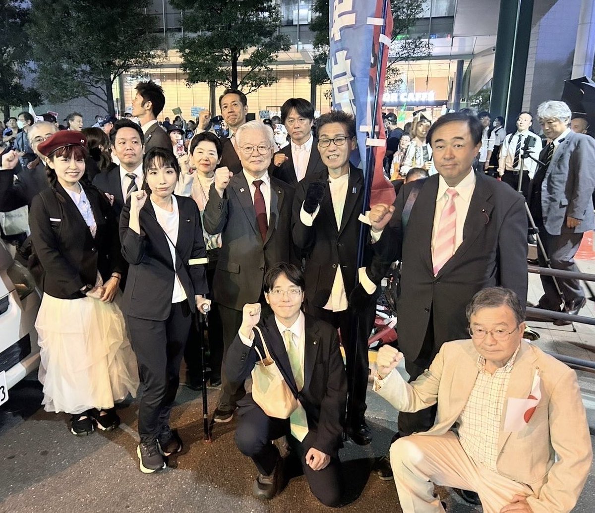 ozdesu2nd's tweet photo. 「移民政策反対デモ in 秋葉原」にご参加いただいた皆さま、本当にありがとうございました！

▼移民政策反対デモはコチラ(ふじわらちかこ公式YouTube)
https://t.co/fKDgwkge3B https://t.co/rPyYNitArL