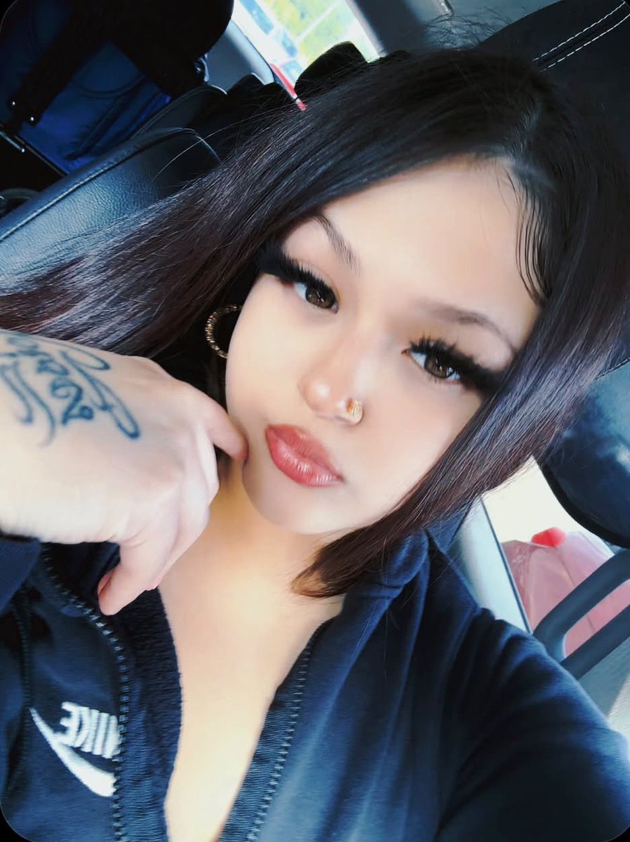 weaktoexpose's tweet photo. Loser submitting his insane fuckdoll https://t.co/HyYBARZd4S