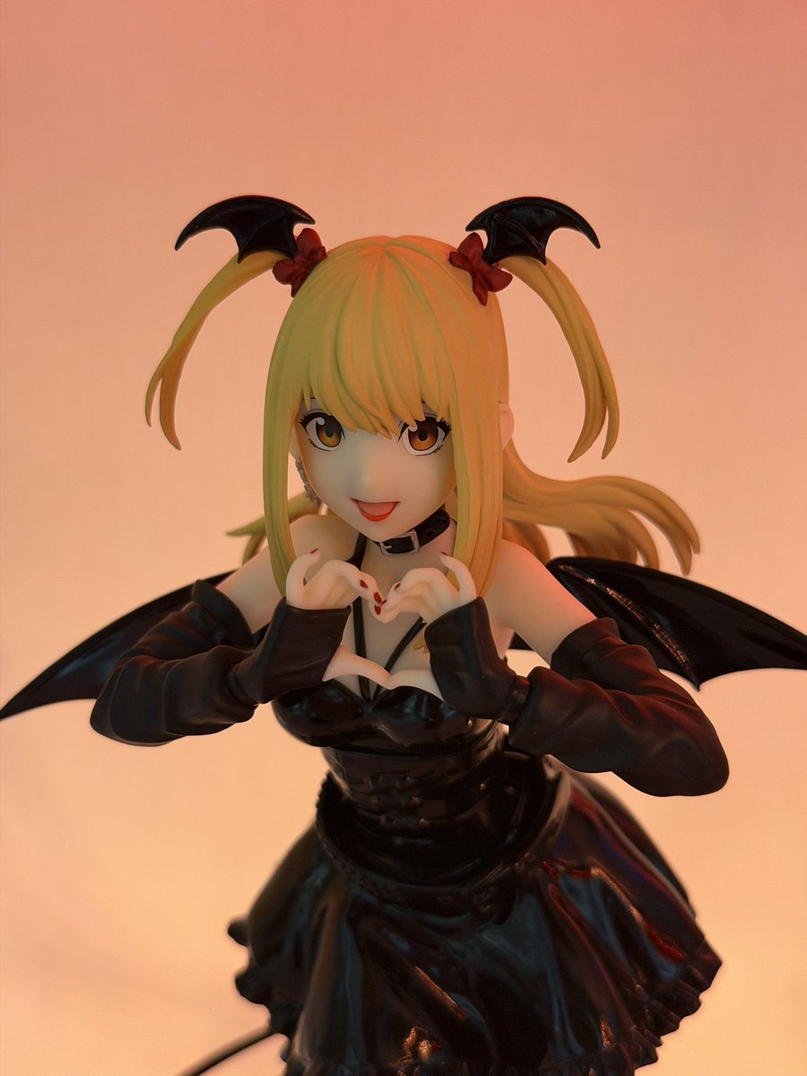 momo_minamitsu's tweet photo. ミサミサフィギュアゲットした✨

なんだ撮り方か https://t.co/YZXWIHtsUG