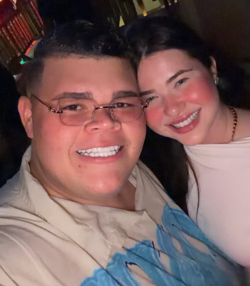 PortalBabados's tweet photo. 🚨Gordão da XJ e Nicolle Caroline serão um dos casais mais afetados com a proibição das Bets, Gordão fez seu aniversário com tema de BETS Patrocinado pela Esportes da Sorte, o casal pode enfrentar uma crise financeira com o fim do Tigrinho 💔 https://t.co/24x1OHt3Oz