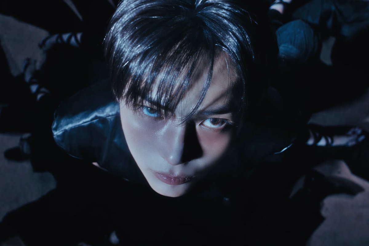 soompi's tweet photo. WATCH: #ZEROBASEONE's #SungHanBin Wows With "Killin' Me" Performance Video For Solo Debut
https://t.co/Wae2AWisz3 https://t.co/3IhMKvBwOV