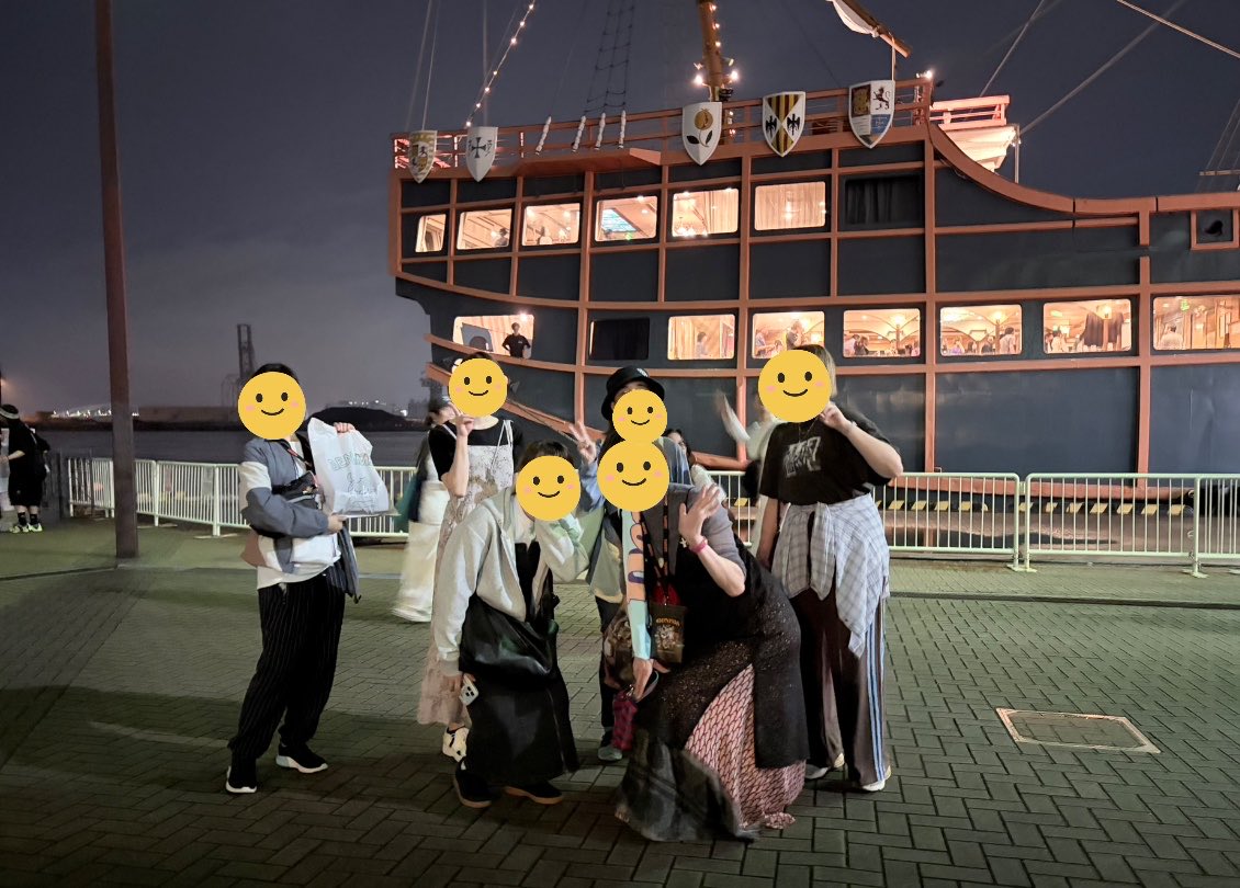 chihokana421's tweet photo. 雨も上がって今年も最高更新デニクルーズ🚢✨✨✨
こんな幸せずっと続いて欲しい
#DENIMScruise https://t.co/cHBGTrYJ5t