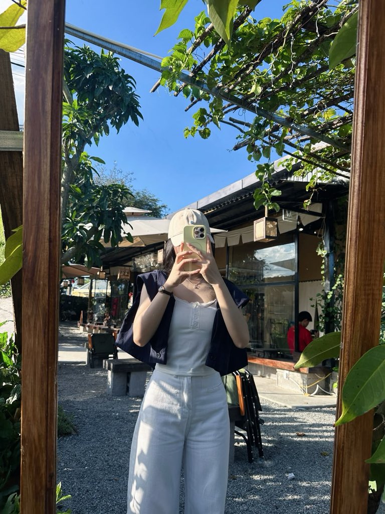 maygenz01's tweet photo. Ngày mới, tuần mới, mood mới! ✨ ☀️ Cày thứ 2 thôi nào cả nhà ơi!

"Hội chứng sợ thứ 2" là có thật, nhưng cách xua tan nó lại cực đơn giản, chỉ cần 1 ly cafe ngon là đủ ☕

Thứ 2 vui vẻ nha mn, mong tuần này mọi thứ suôn sẻ như lướt sóng 🌊 https://t.co/5a8bzS6EfQ