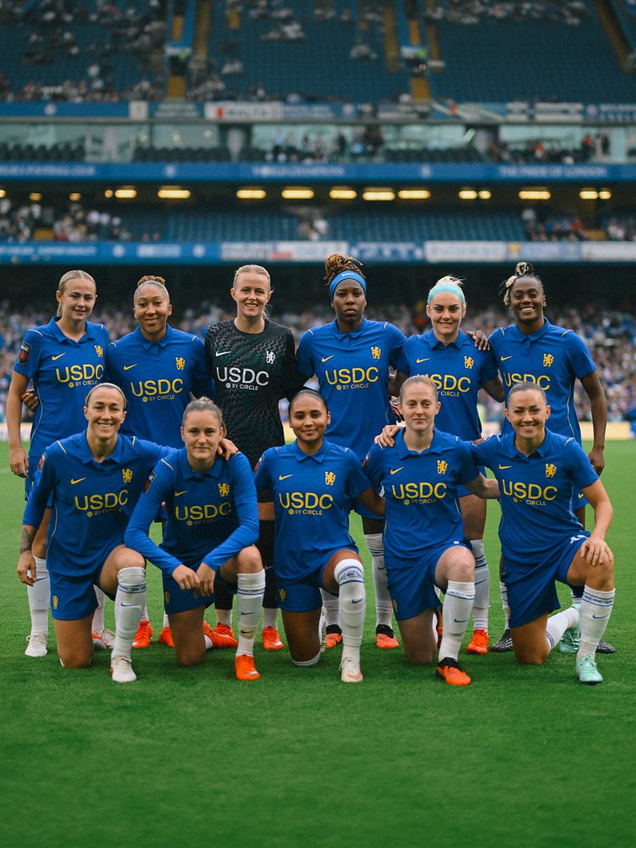 ChelseaFCW's tweet photo. We are Chelsea. 👊

#CFCW https://t.co/9TGSdKrWiG