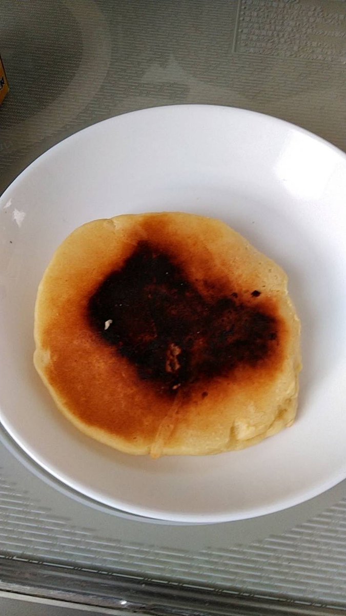 hcsi8024's tweet photo. 私の料理でも見てみんな元気だしてまじで   これはパンケーキよ🥞💕 https://t.co/X6Msd7rYFV