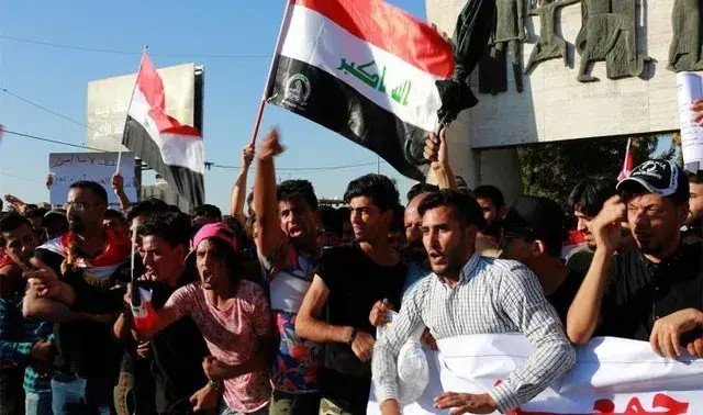 Sh79715858's tweet photo. 1/2
The President of the Supreme Islamic Council of Iraq stated: "The ban on Iranian flights is in violation of international laws and the Iraqi constitution." https://t.co/f9ZlC8fkyt