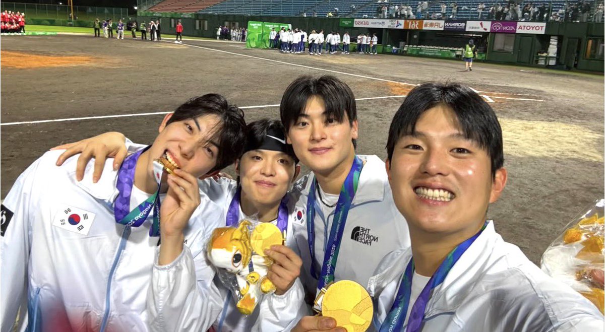 beatwinbb's tweet photo. 나는 환승연애 나가면 구질구질하다고 욕먹을듯 https://t.co/ecamQhVgQT